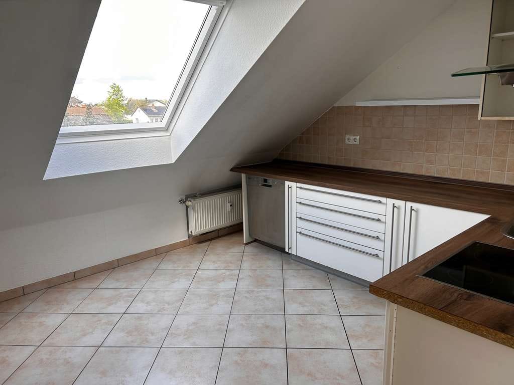 Immobilie in Großkrotzenburg - Vermietete Dachgeschosswohnung mit Balkon in Großkrotzenburg - Bild 3