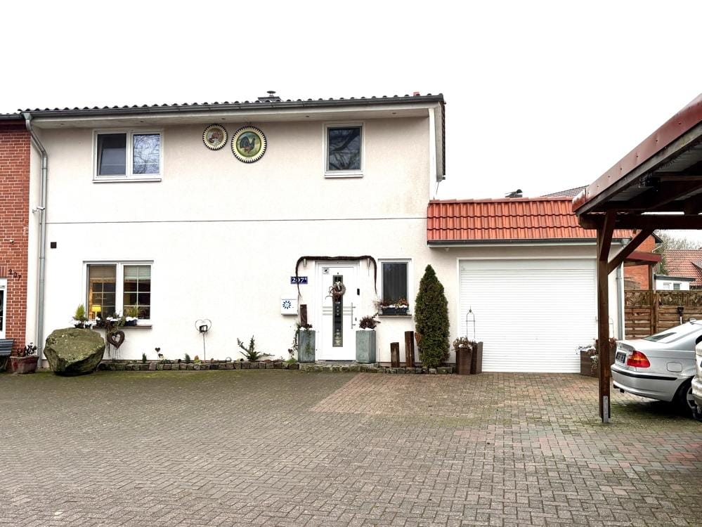 Immobilie in Wietzen - Großzügige und hochwertige Doppelhaushälfte in Wietzen - Bild 0