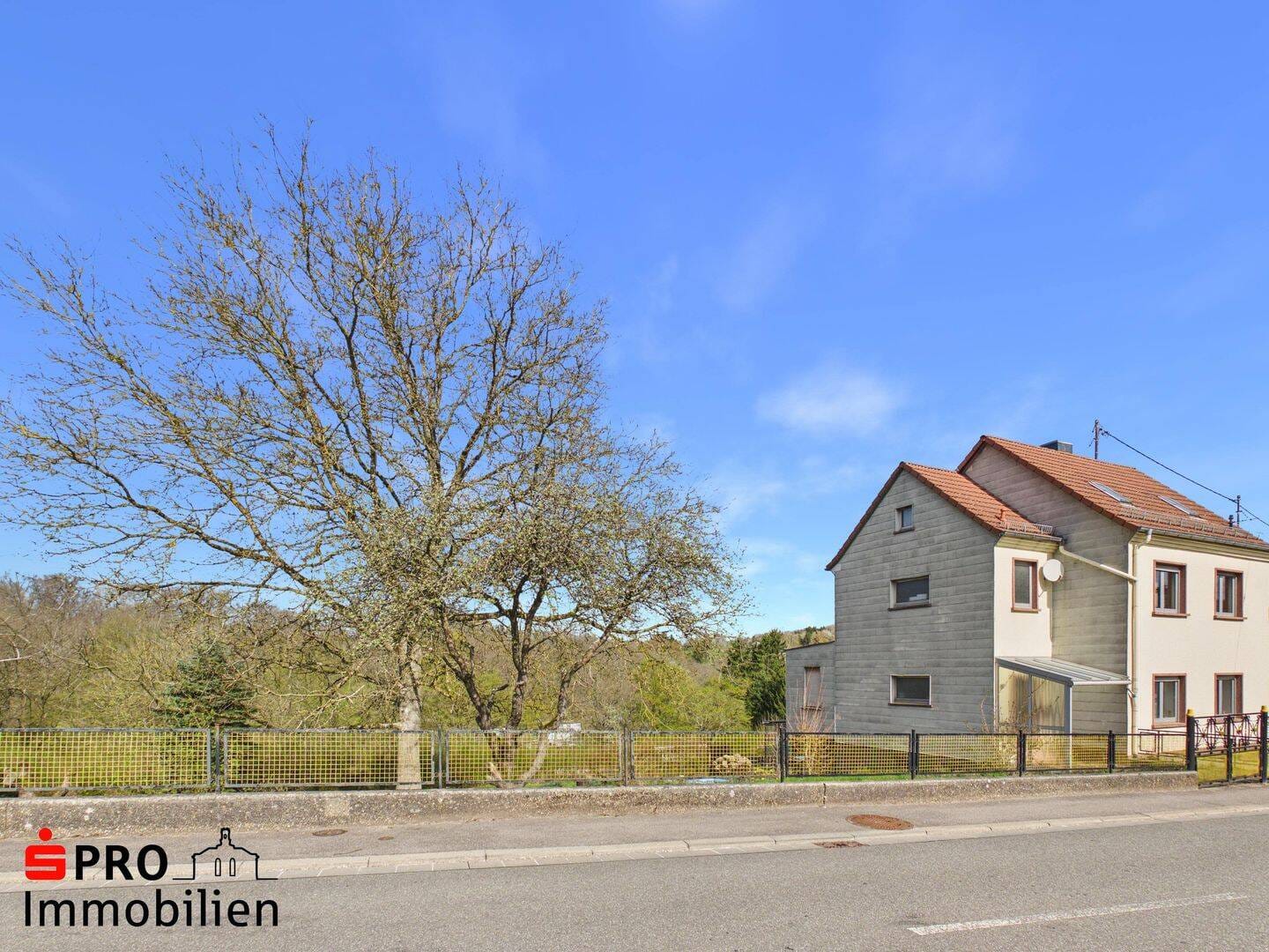 Immobilie in Ottweiler - Ein- bis Zweifamilienhaus mit separatem Baugrundstück! - Bild 3