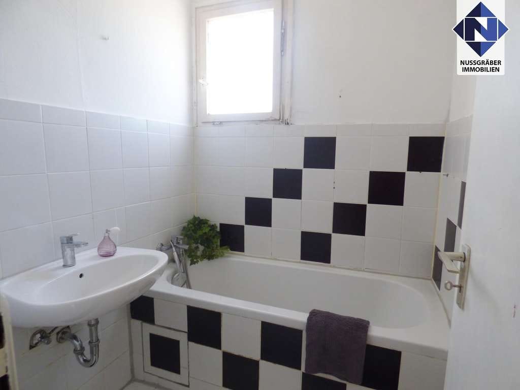 Immobilie in Neckartenzlingen - Helle 3-Zimmer-Wohnung mit überdachtem Balkon und Stellplatz - Bild 4