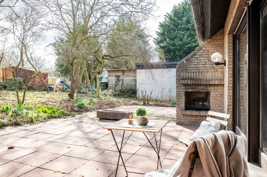 Immobilie in Spenge - KEINE KÄUFERPROVISION Schickes Zweifamilienhaus mit Wärmepumpe und Blick auf die Felder von Spenge - Bild 3
