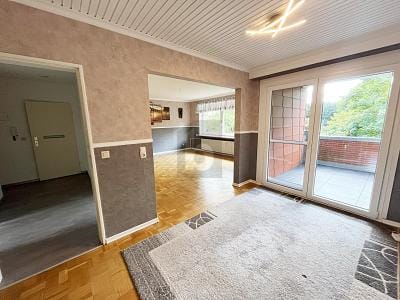 Immobilie in Büdelsdorf - VIEL PLATZ MIT SONNEN LOGGIA, ZENTRAL UND RUHIG - Bild 1