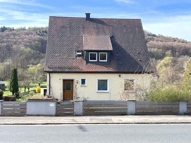 Immobilie in Pommelsbrunn - Gepflegtes Einfamilienhaus mit Potenzial - Bild 0