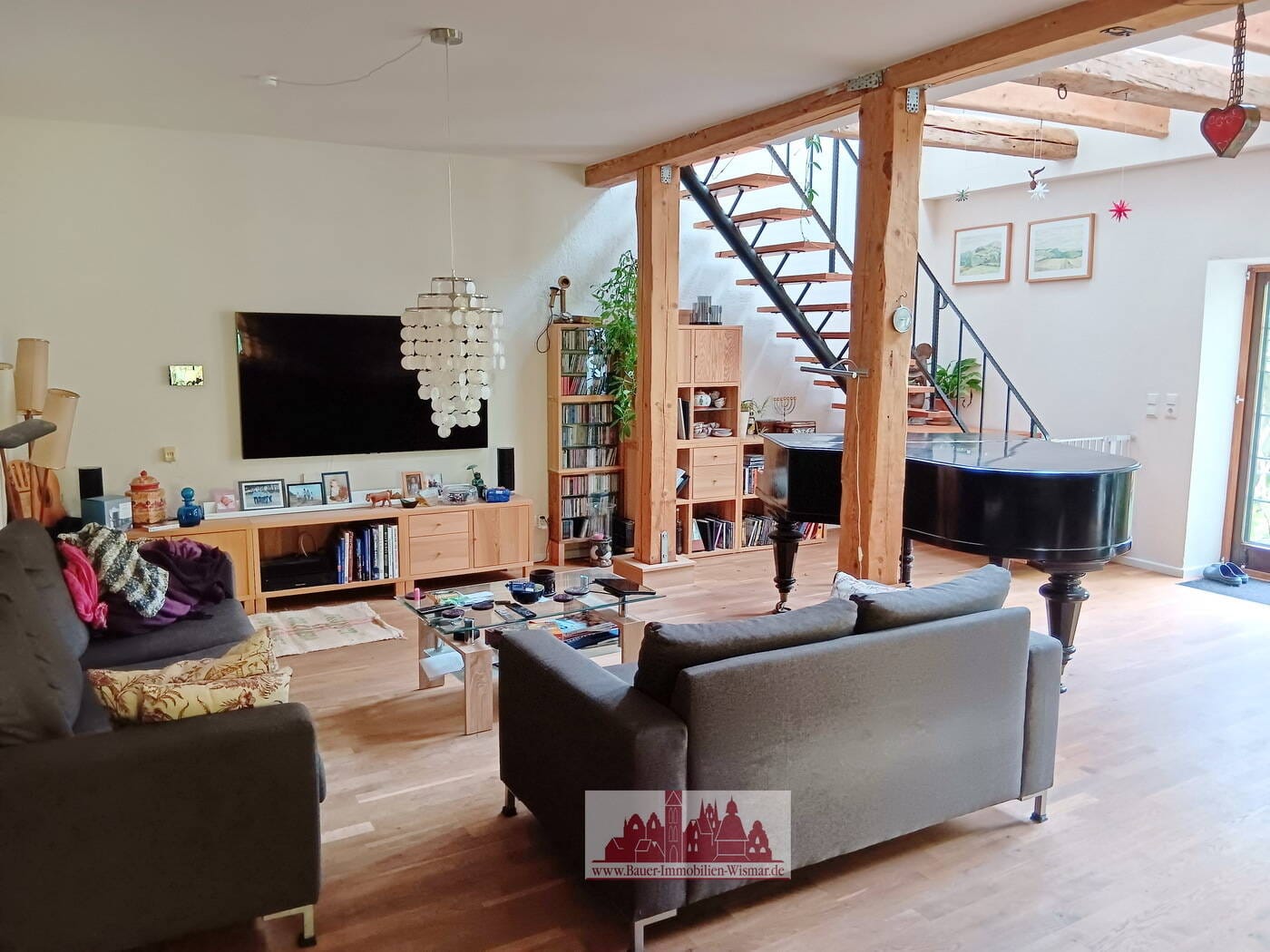 Immobilie in Neuburg - Stilvolles Wohnhaus mit 2 separaten Ferienappartements in idyllischer Lage - Bild 3