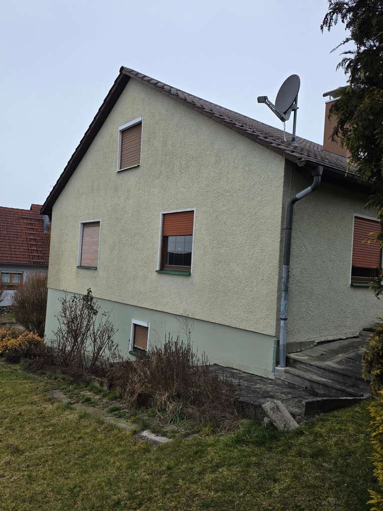 Immobilie in Ravenstein - Einfamilienhaus mit viel Platz für Familie und Hobby - Bild 3