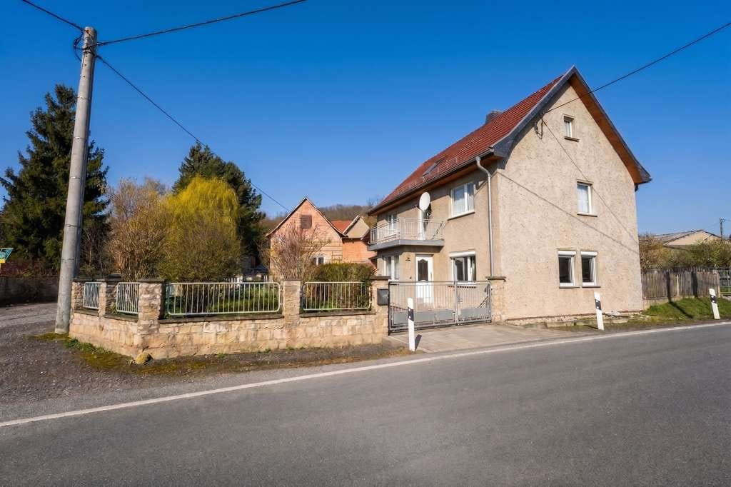 Immobilie in Dornburg-Camburg - Großzügiges Familienidyll mit Weitblick und vielseitigen Nutzungsoptionen - Bild 0
