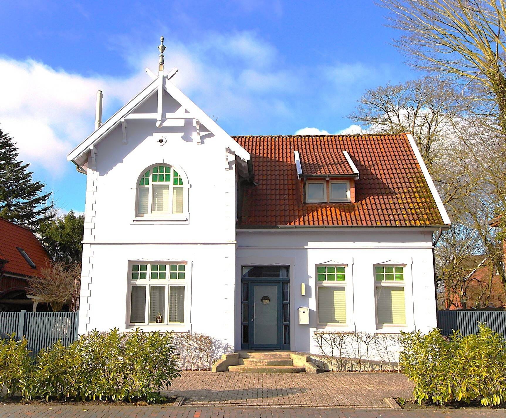 Immobilie in Wittmund - Willkommen in der schönsten Jugendstilvilla Wittmunds! - Bild 1