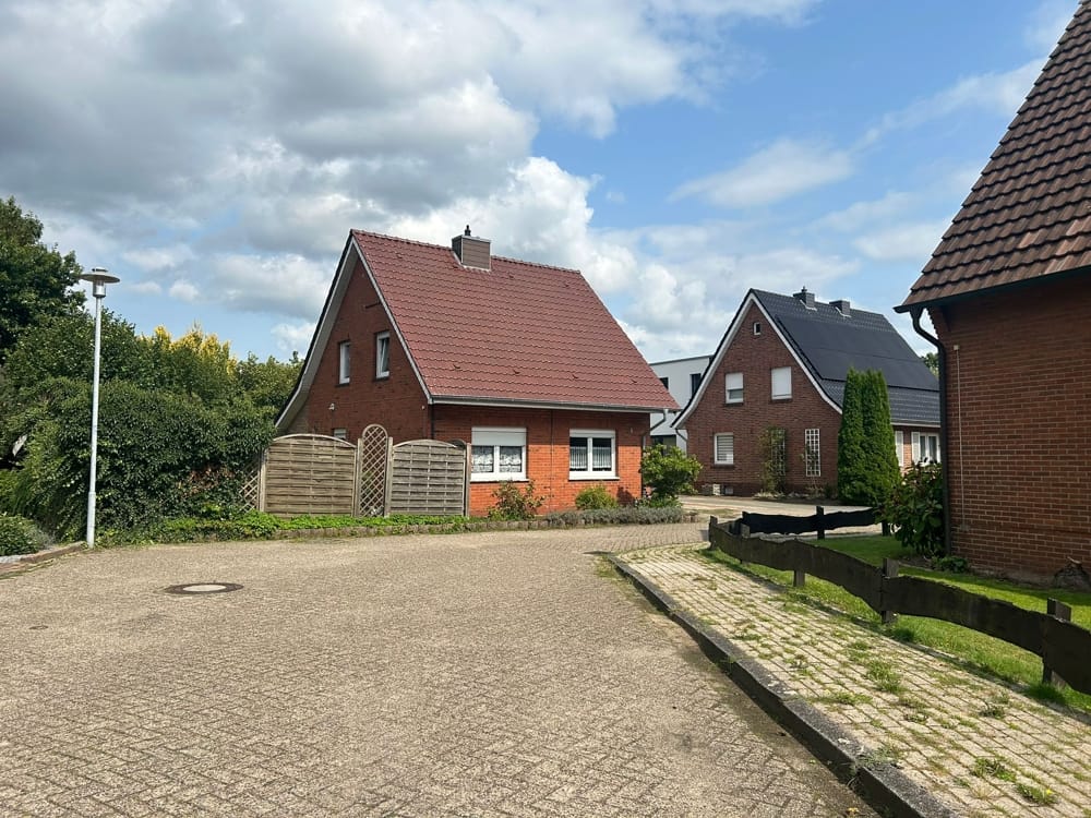 Immobilie in Neuenhaus - Gepflegtes Einfamilienhaus in Neuenhaus – eine gute Investitionsmöglichkeit - Bild 0
