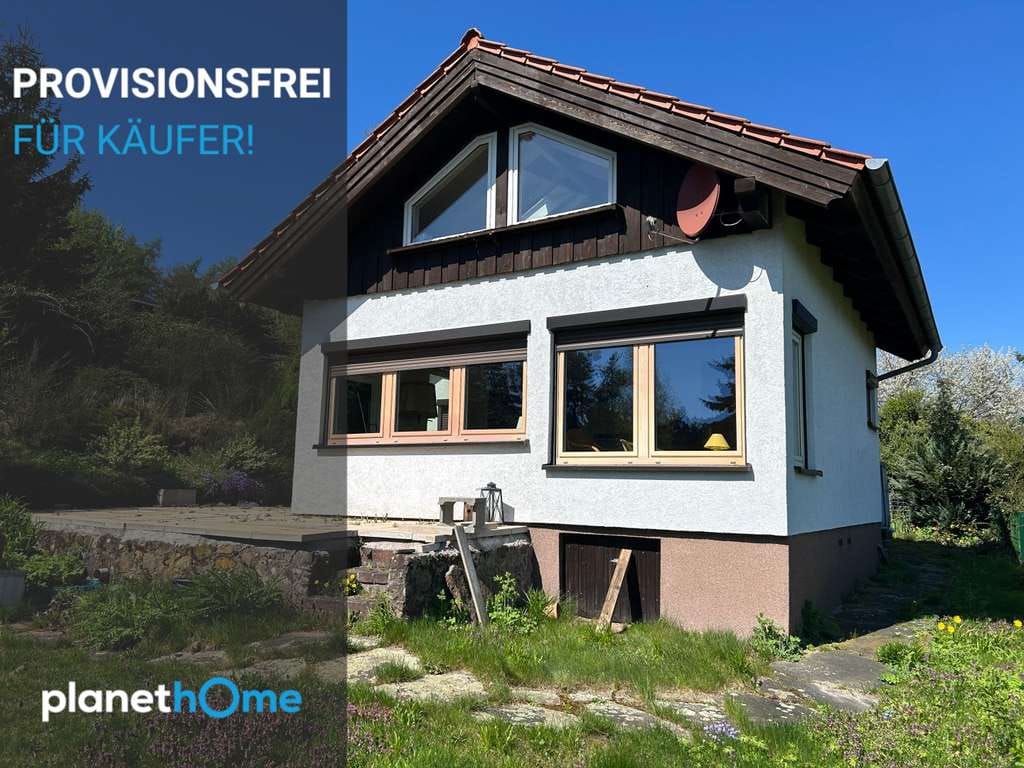 Immobilie in Georgenthal - Gartenidylle mit Panoramablick – charmantes Holzhaus in Randlage am Oberen Hambach in Georgenthal - Bild 0