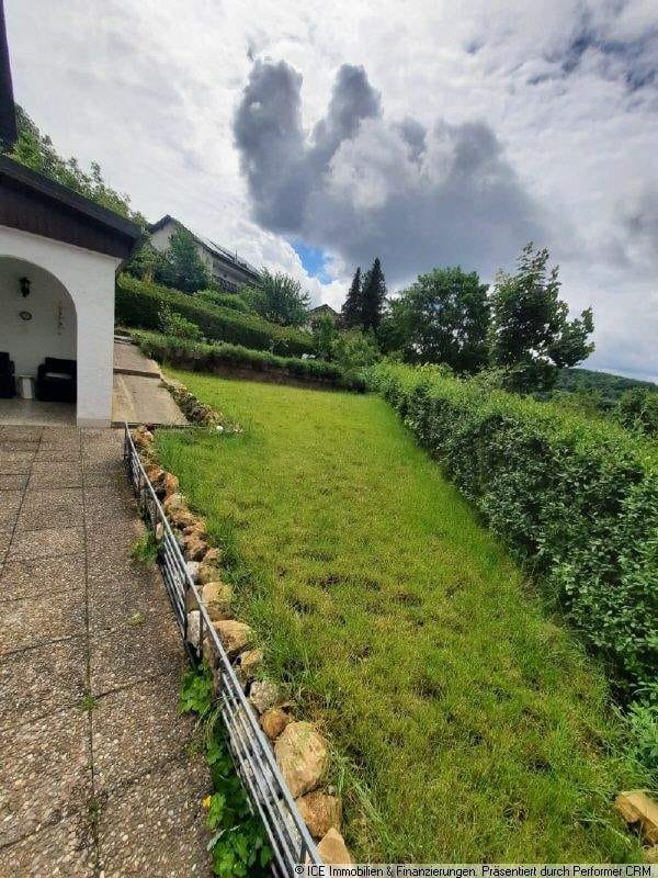 Immobilie in Wellheim - 3 Generationen - Haus mit großen Grundstück und mit Blick auf Felder und Wiesen - Bild 4