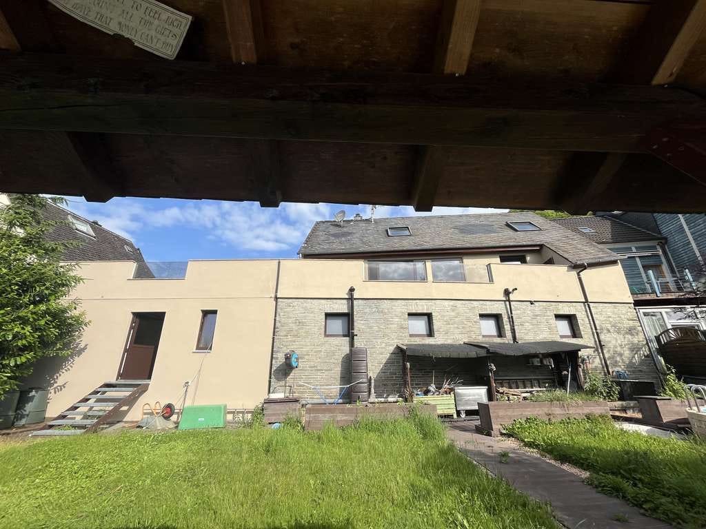 Immobilie in Alf - Einfamilienhaus mit großen Garten.  - Bild 1