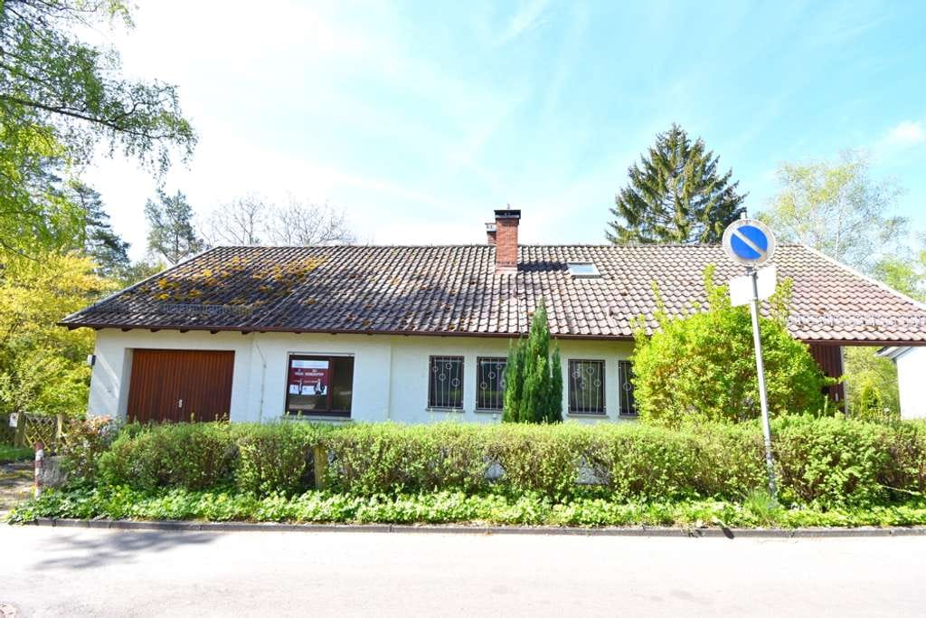 Immobilie in Grafenau - Großes Ein-/Zweifamilienhaus auf Traumgrundstück in bester Lage - Bild 0