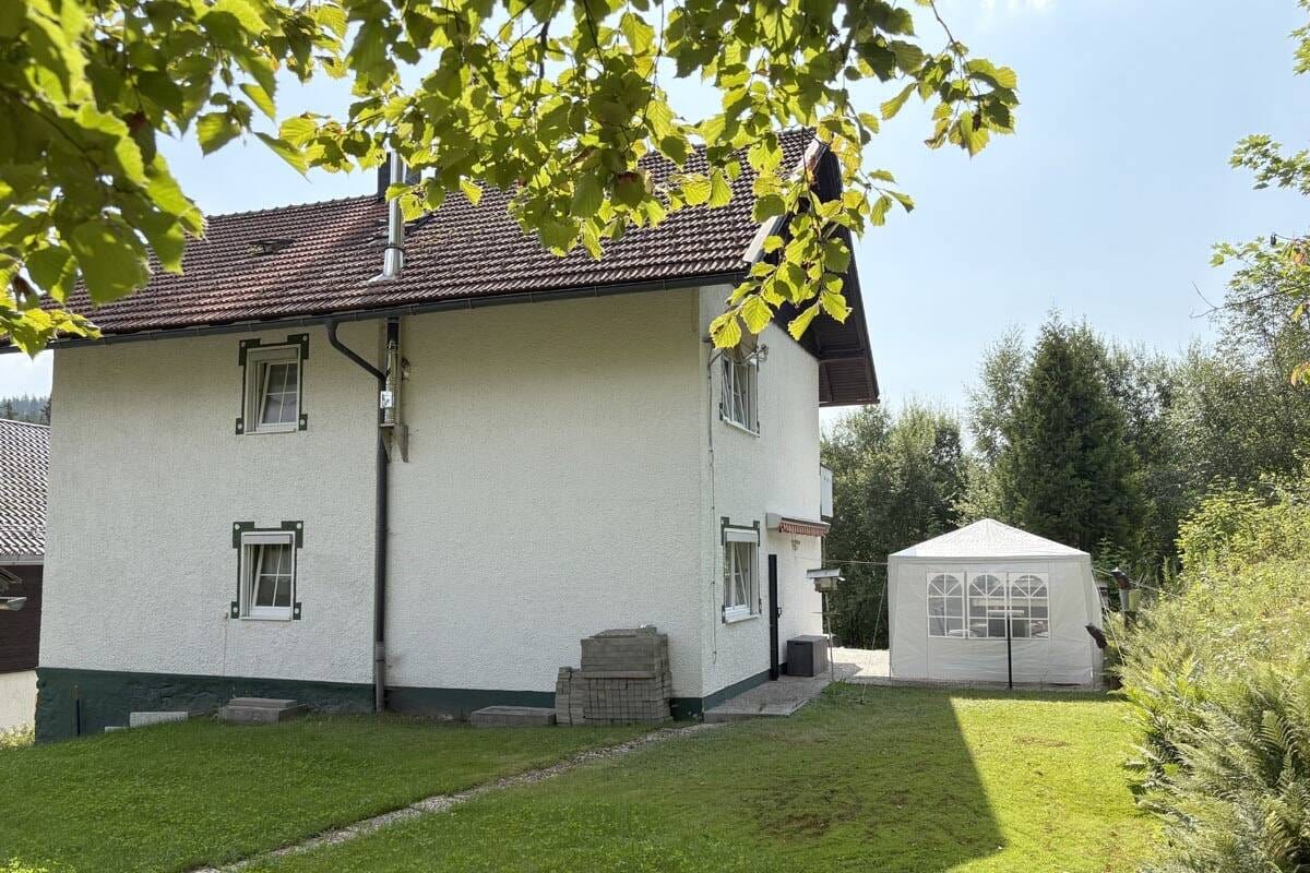 Immobilie in Bayerisch Eisenstein - Gepflegtes Zweifamilienhaus in herrlicher Waldrandlage in Bayerisch Eisenstein - Bild 4
