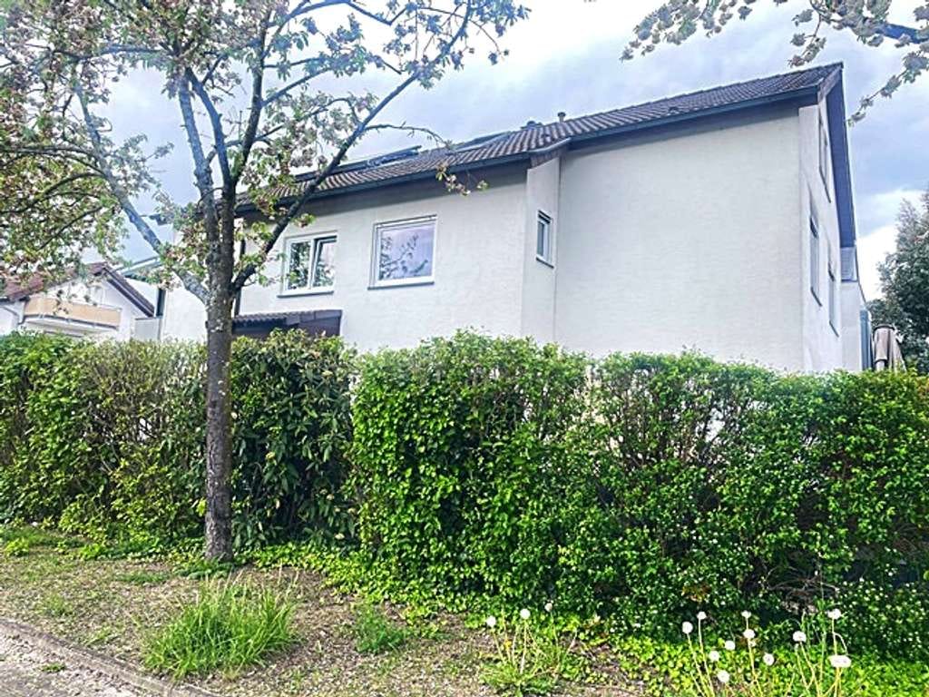 Immobilie in Rastatt - Vier-Zimmer-Wohnung mit Garten und Garage in Rastatt-Rheinau - Bild 2