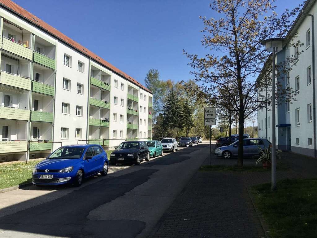 Immobilie in Hainichen - Modernisierte 2-Zimmer Wohnung incl. Stellplatz ideal für Kapitalanleger - Bild 2