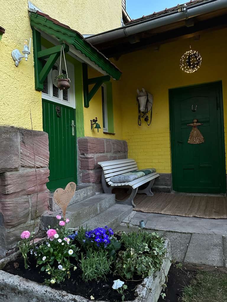 Immobilie in Frankenblick - von Privat: großzg. freist. Haus, ehem. Landschule, großer Garten, Kreis Sonneberg - Bild 3