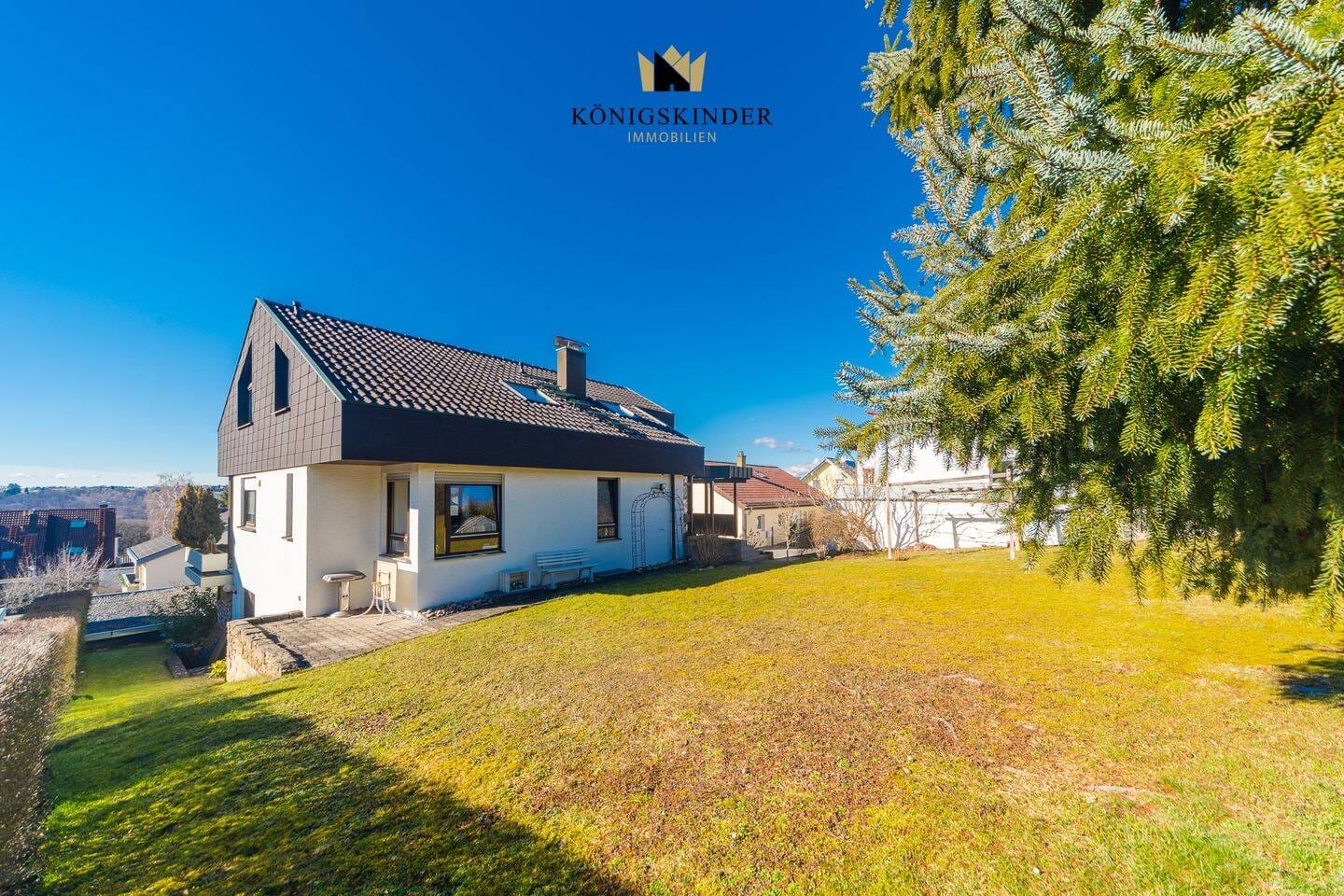 Immobilie in Lichtenwald - Charmantes Einfamilienhaus mit großem Garten und Ausbaupotenzial in ruhiger Lage von Lichtenwald - Bild 0