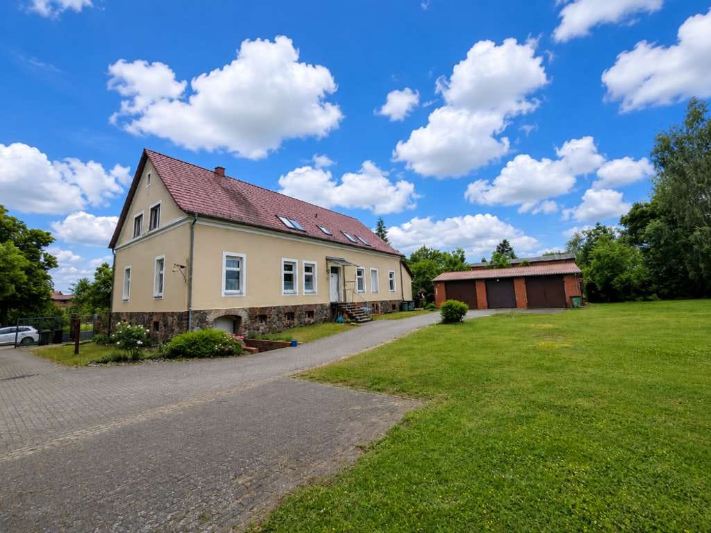 Immobilie in Jacobsdorf - Herrschaftlich wohnen, frei leben – Landhausidylle mit außergewöhnlichem Grundstück - Bild 1