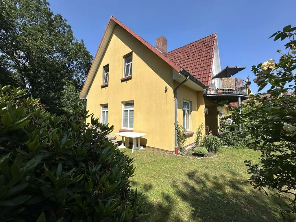 Immobilie in Breddorf - 4-Parteien-Haus in schöner Wohnstraße von Breddorf - Bild 1