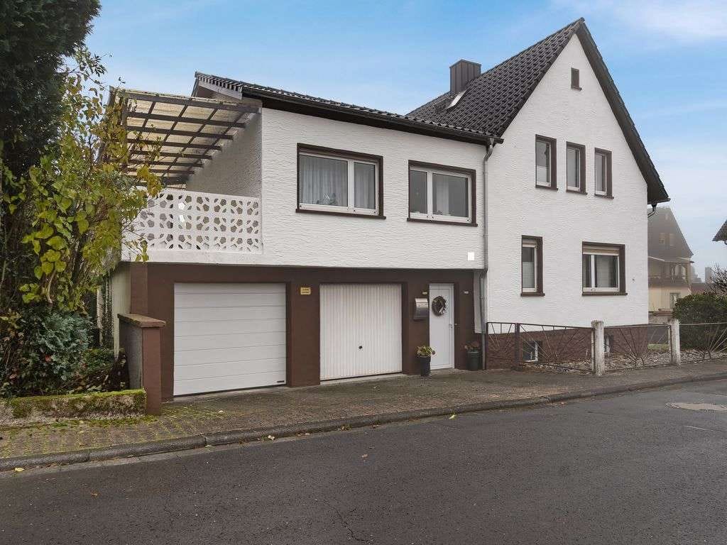 Immobilie in Merenberg - Geschmackvoll saniertes Einfamilienhaus in Merenberg bei Limburg Weilburg - Bild 0