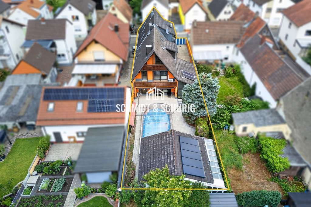 Immobilie in Ubstadt-Weiher - Großzügiges Zweifamilienhaus mit viel Potenzial in ruhiger Lage - Bild 0
