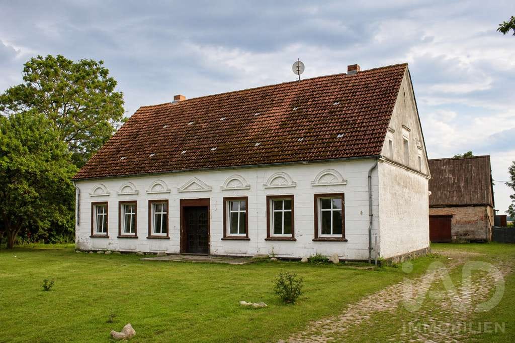 Immobilie in Medow - Landleben mit Potenzial – Landhaus mit Stallgebäude bei Anklam - Bild 0