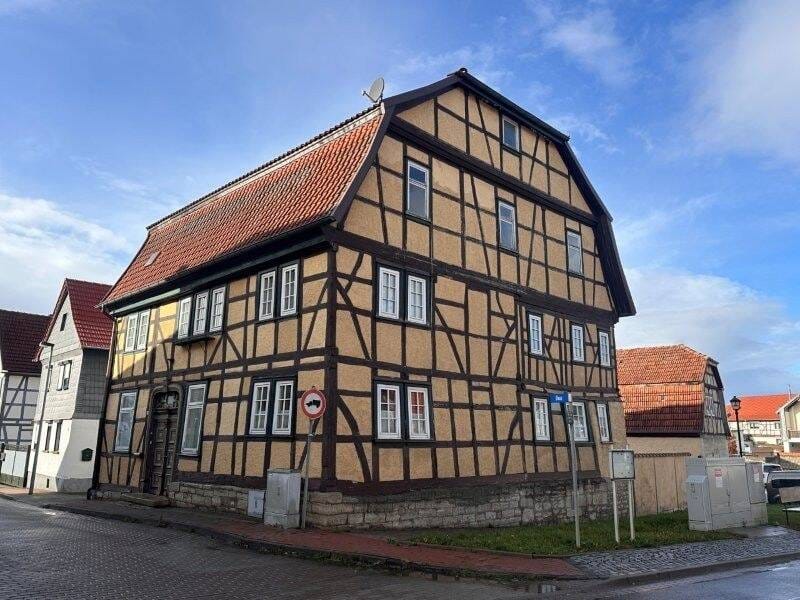 Immobilie in Helbedündorf - Alte Apotheke - imposantes historisches Gebäude im Ortskern von Keula - Bild 1