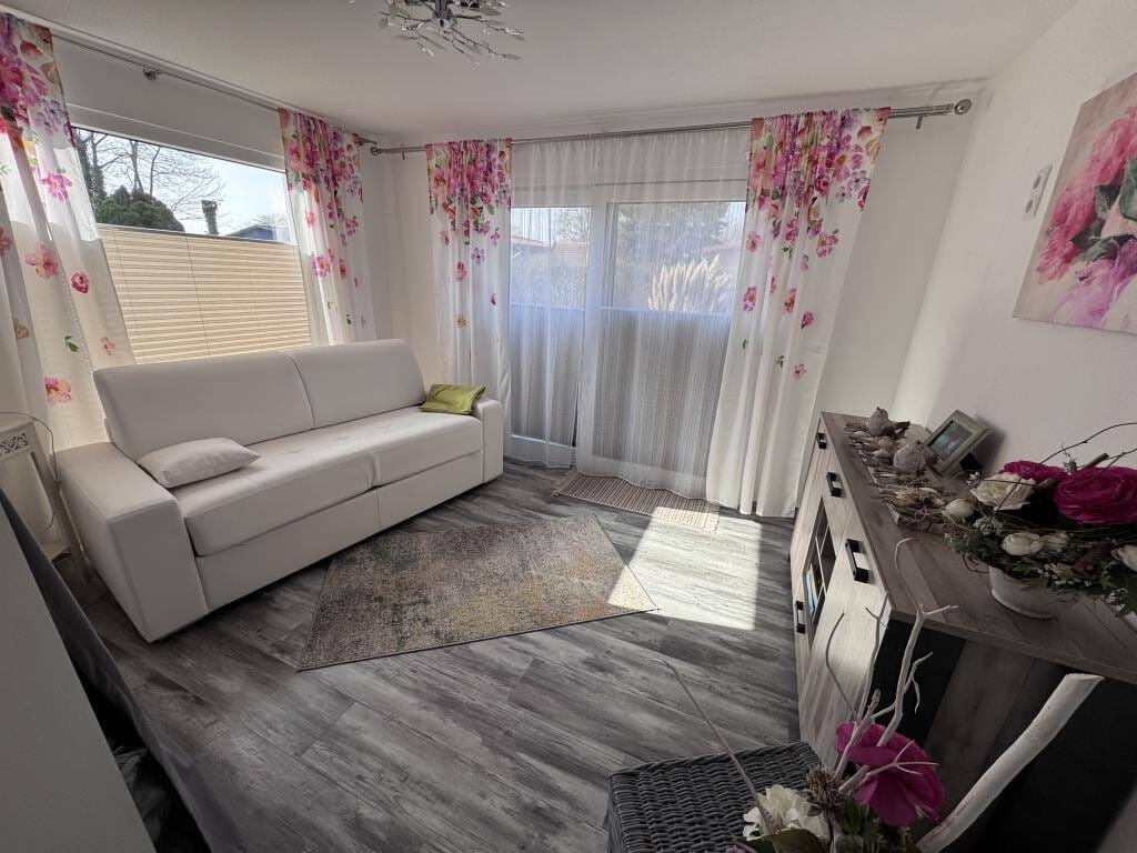 Immobilie in Neukalen - Neuwertiger Bungalow mit Terrasse zur Ferienvermietung - Bild 2