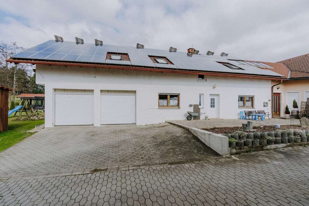 Immobilie in Hunderdorf - * Großzügiges Einfamilienhaus in ruhiger Lage* - Bild 3