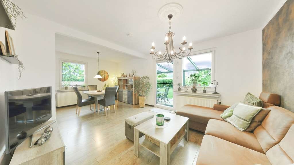 Immobilie in Bückeburg - Einziehen und wohlfühlen – Modernisiertes Zuhause mit Erbpacht - Bild 2