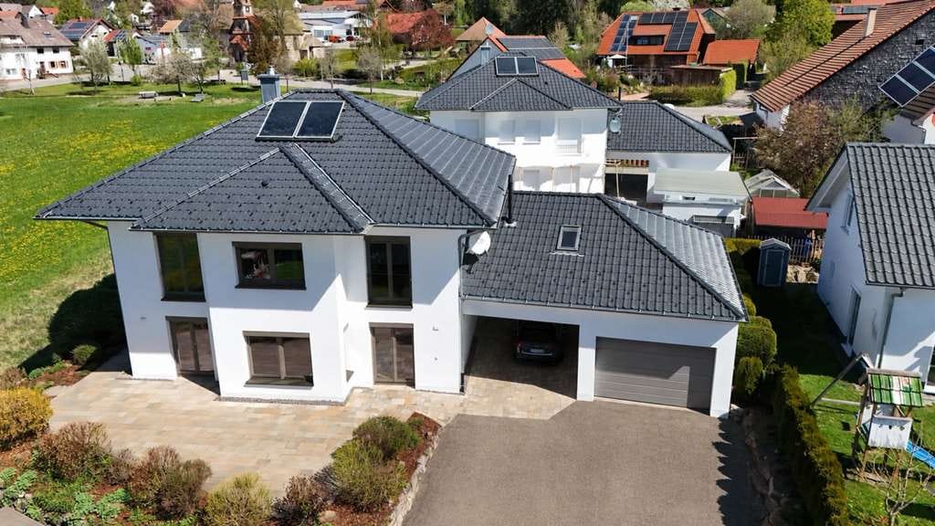 Immobilie in Friedenweiler - Stilvolles Zuhause in Seenähe: Hochwertiges Einfamilienhaus in Unterbränd - Bild 4