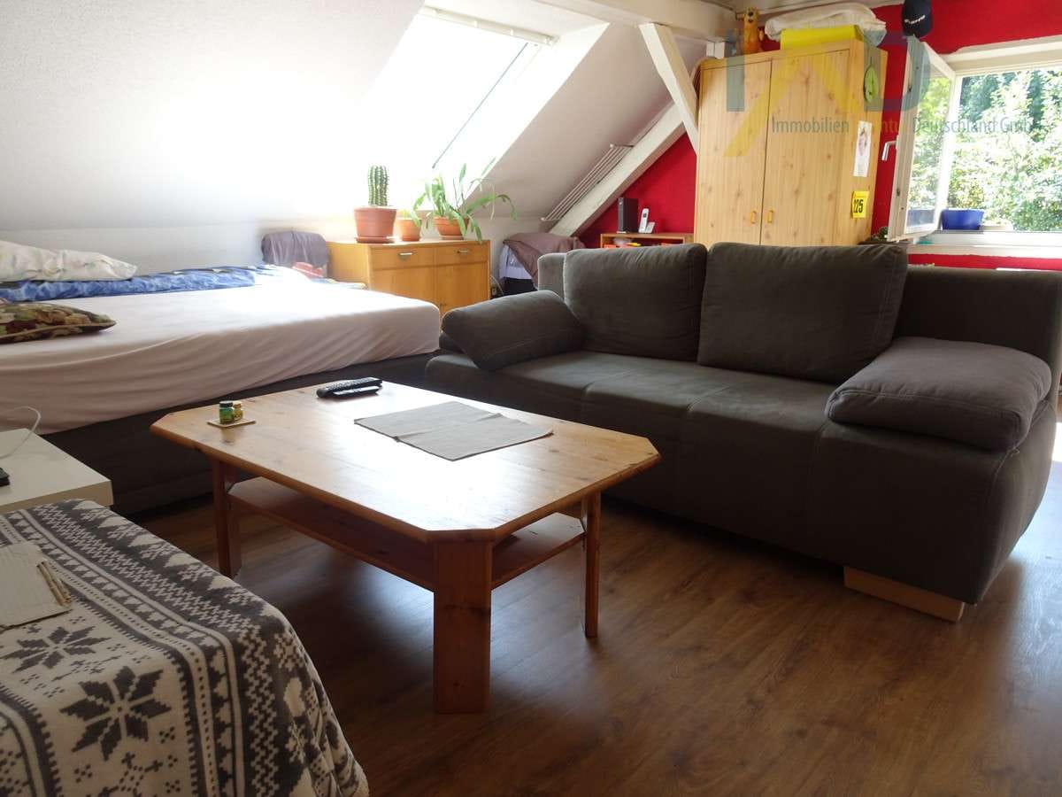 Immobilie in Amberg - Handwerkertraum in Amberg - sanierungsbedürftige Wohnung mit Garten - Bild 1