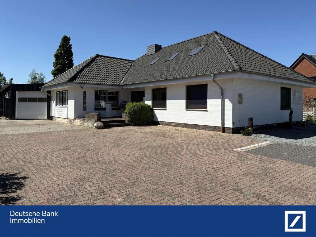 Immobilie in Großenwiehe - Großzügiges Einfamilienhaus im Dorfkern mit Handwerkerhalle – ideal für Handwerker und Familien - Bild 0