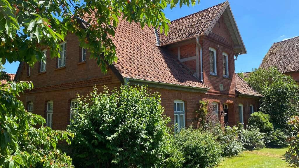 Immobilie in Bad Bevensen - Charmantes Bauernhaus mit Wirtschaftsgebäuden - Bild 0
