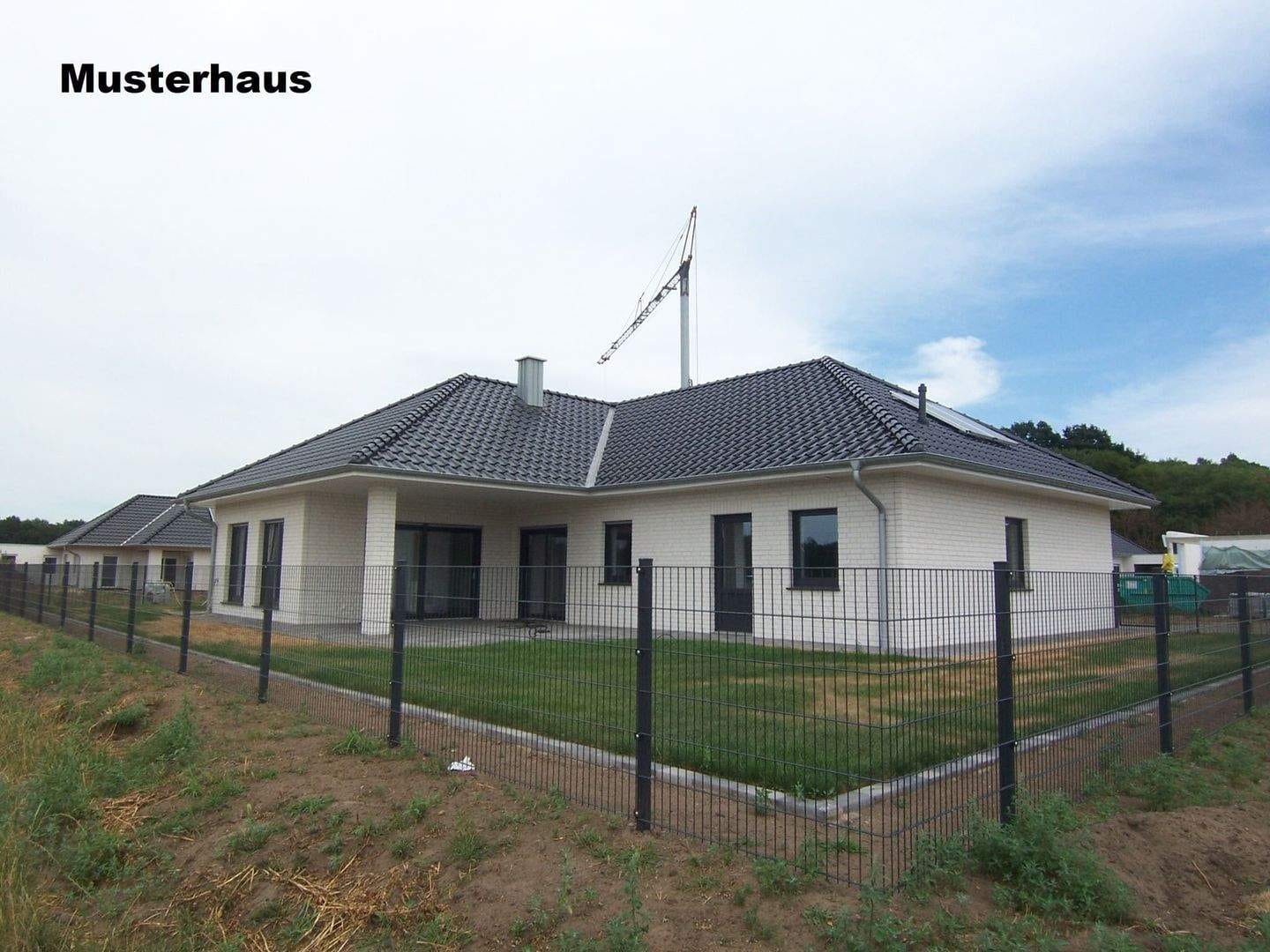 Immobilie in Rhede (Ems) - Klimafreundlicher Neubau Walmdachbungalow im Emsland - Bild 3