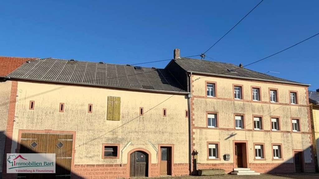 Immobilie in Perl - GRENZE L-SCHENGEN: BAUERNHAUS MIT GROßEN NEBENGEBÄUDEN IN PERL-BORG! - Bild 0
