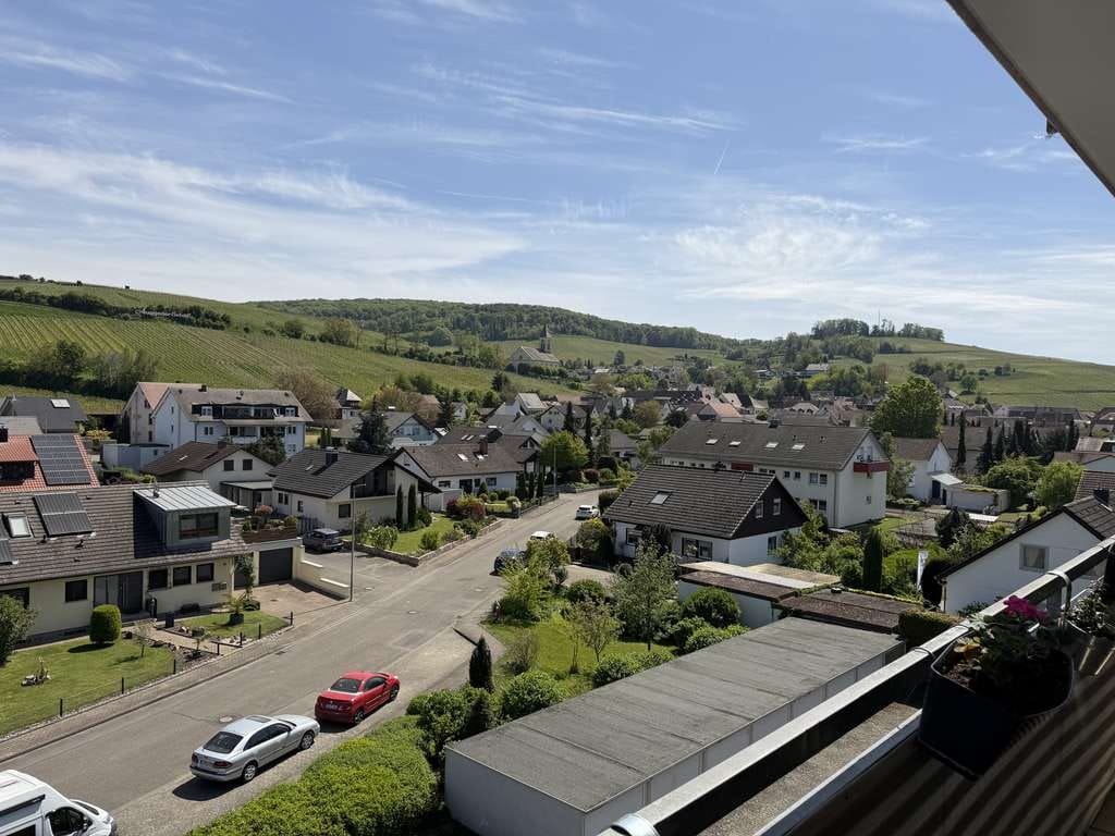 Immobilie in Auggen - Attraktive 3,5 Zimmerwohnung mit herrlichem Ausblick in die Weinberge von Auggen - Bild 2