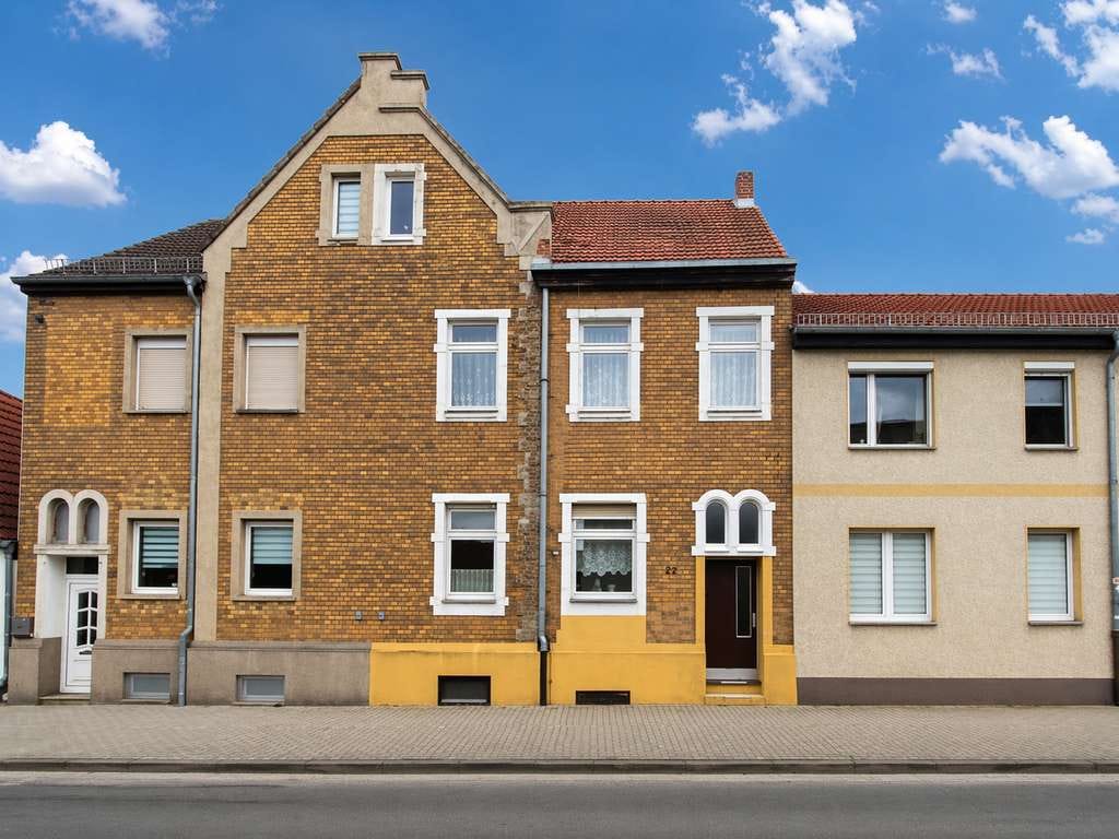 Immobilie in Dessau-Roßlau - Gepflegtes Reihenhaus in Top-Lage von Dessau-Ziebigk - Bild 0