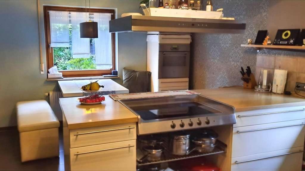 Immobilie in Dietingen - Großzügiges Wohnen in gepflegter Umgebung            
 -Zweifamilienhaus mit Einliegerwohnung- - Bild 2