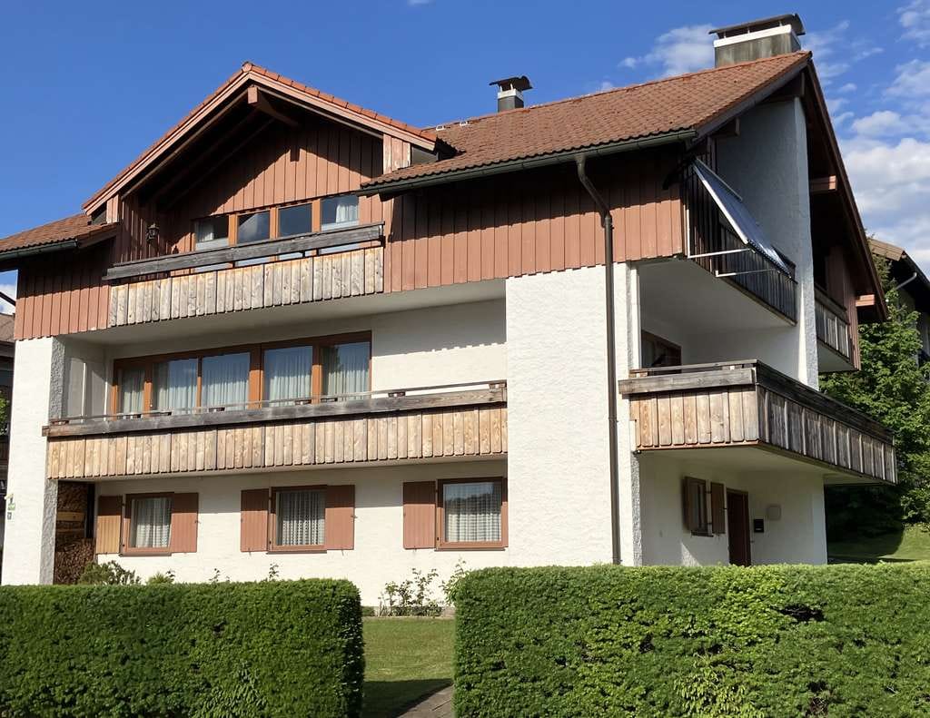 Immobilie in Oberstaufen - Gelegenheit von Privat – attraktives Mehrfamilienhaus mit vielfältigen Nutzungsmöglichkeiten - Bild 1