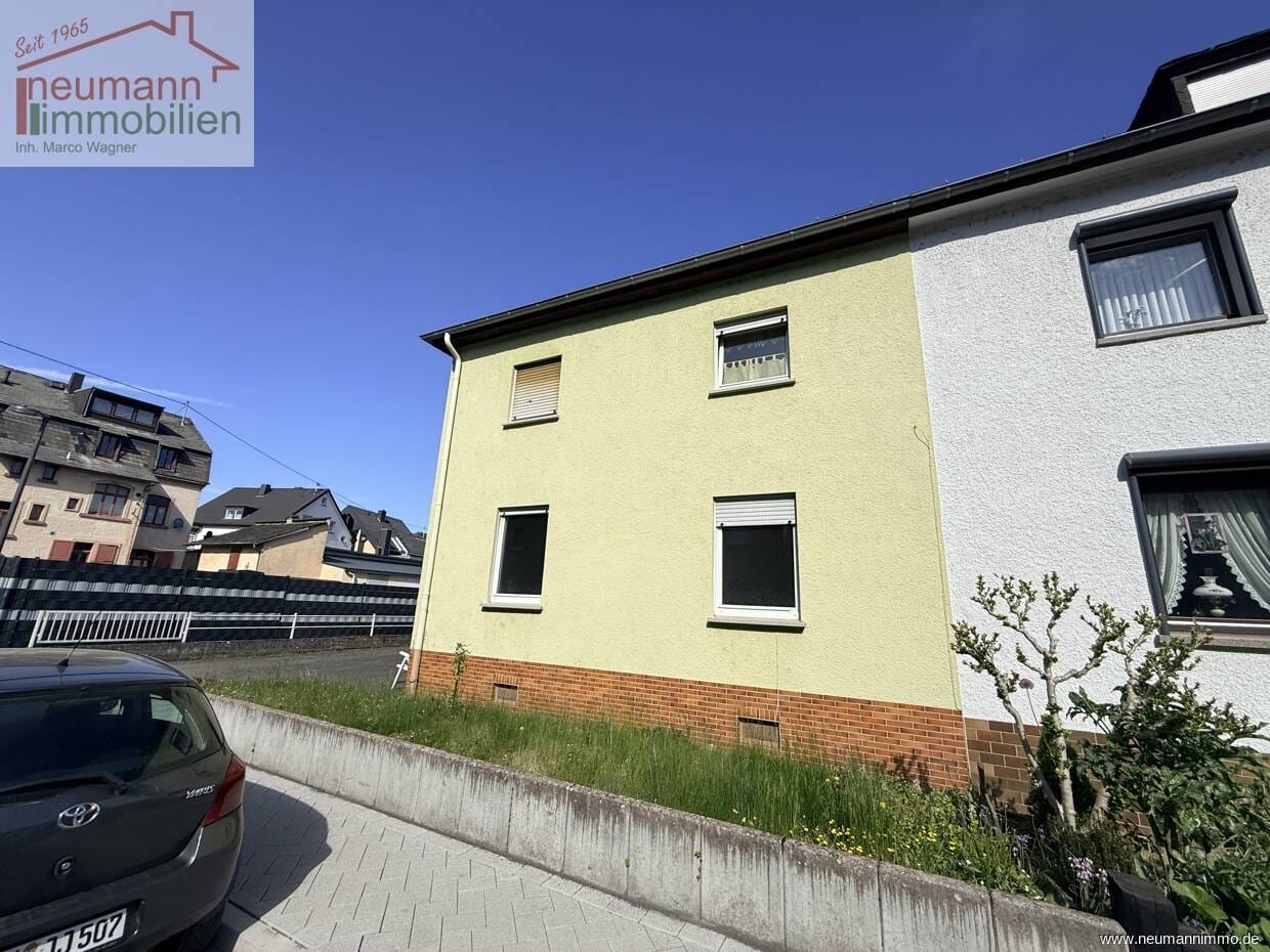 Immobilie in Bendorf - Bendorf-Sayn: leerstehendes 4-Familienhaus mit starkem Rendite- und AfA-Potenzial - Bild 1