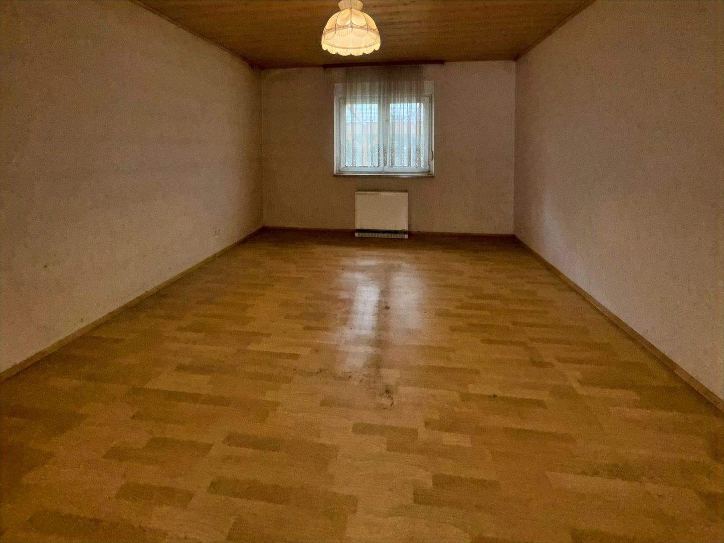 Immobilie in Am Großen Bruch - Einfamilienhaus - Bungalow mit großem Grundstück und vielseitigen Nutzungsmöglichkeiten - Bild 4