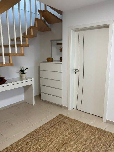 Immobilie in Estenfeld - Moderne DHH mit Wärmepumpe, Kamin, Fußbodenheizung  und top Ausstattung - Bild 0