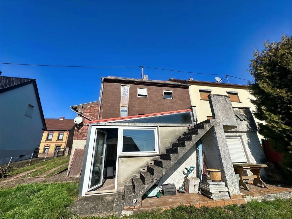 Immobilie in Merchweiler - Großzügiges Einfamilienhaus mit Potenzial - Bild 2