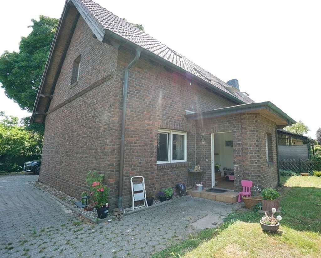Immobilie in Alpen - Alpen-Menzelen: Zweifamilienhaus mit Geschichte  - Bild 0
