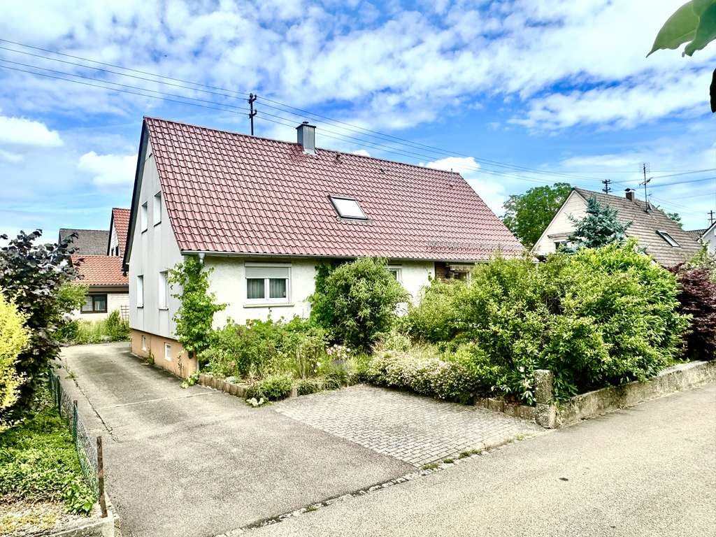 Immobilie in Ellwangen (Jagst) - Viel Platz für Ihre Familie! - Bild 0