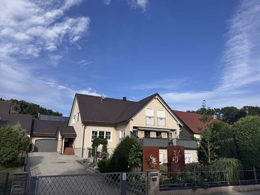Immobilie in Mauern - Wohnen mit Charakter: Großzügiges Mehrfamilienhaus in Mauern - Bild 0