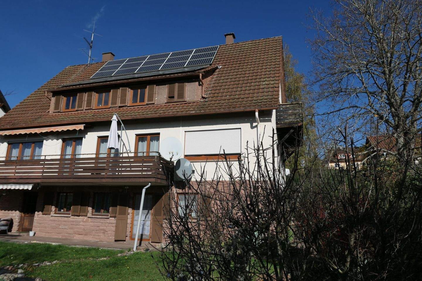 Immobilie in Altensteig - ++++Ein- bis Zweifamilienhaus in bester Lage +++ü - Bild 2