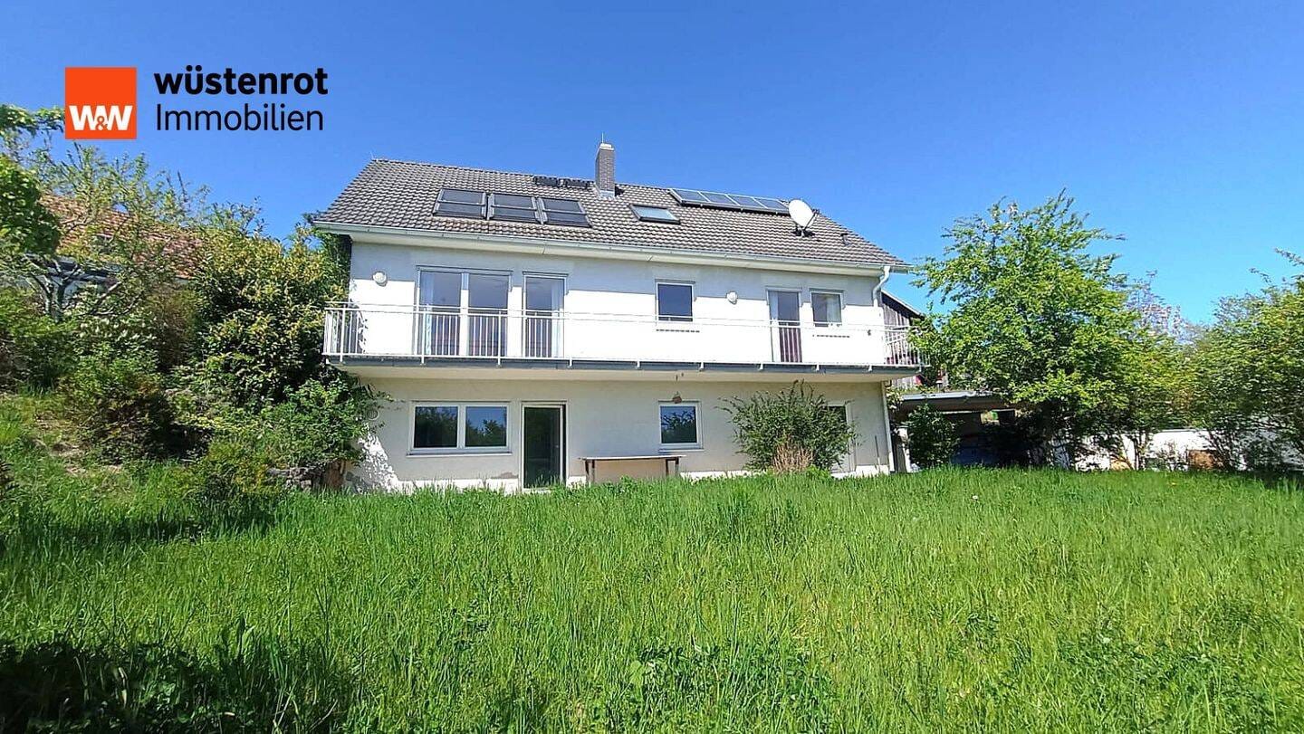 Immobilie in Maßbach - Traumhafte Aussicht trifft Flexibilität - Ihr Zuhause mit Einlieger- & Zweifamilienoption - Bild 2