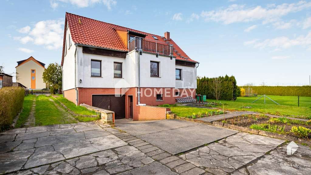 Immobilie in Borna - Wohnen mit Gartenidylle – freistehendes EFH mit Wellnessbad & großzügigem Raumangebot in Seenähe - Bild 1